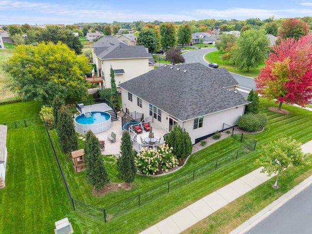 989 Danube Avenue, Shakopee, MN 55379