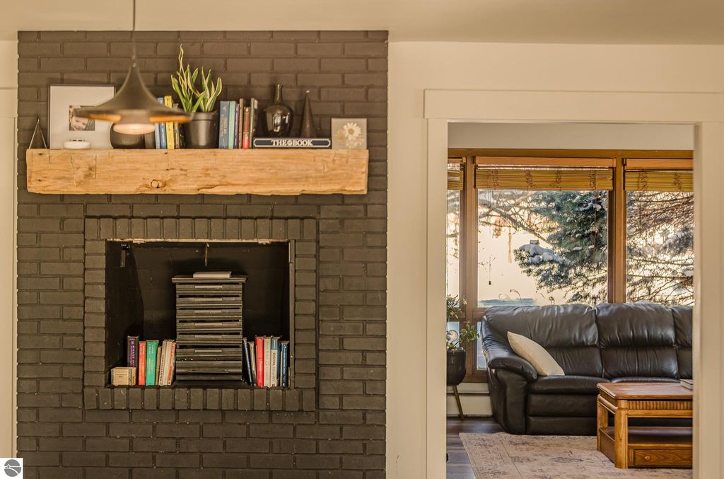 Image 10 of property listing at 536 W 44th Street, Fremont, MI 49412