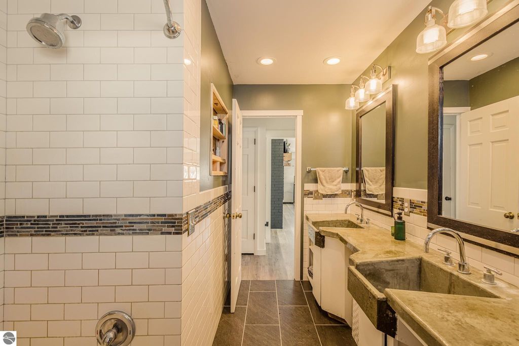 Image 23 of property listing at 536 W 44th Street, Fremont, MI 49412