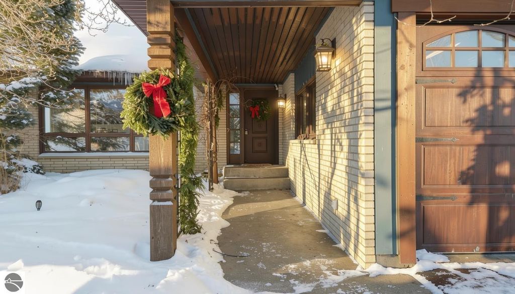 Image 4 of property listing at 536 W 44th Street, Fremont, MI 49412