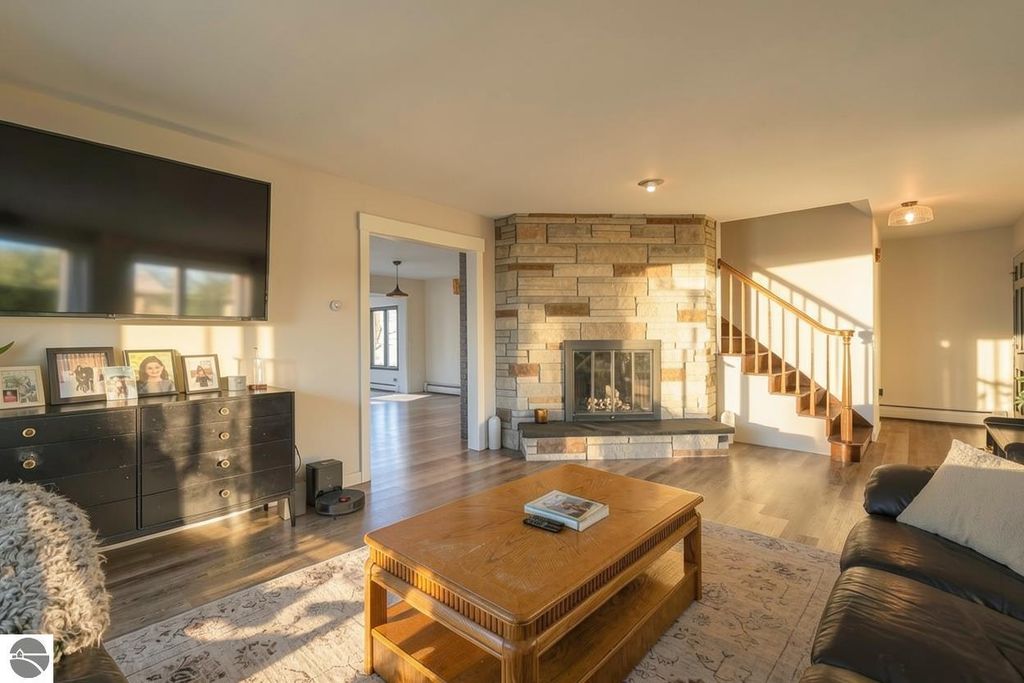 Image 6 of property listing at 536 W 44th Street, Fremont, MI 49412