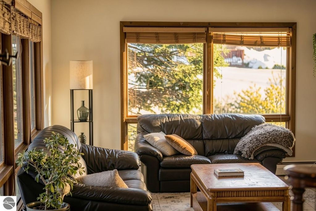 Image 7 of property listing at 536 W 44th Street, Fremont, MI 49412