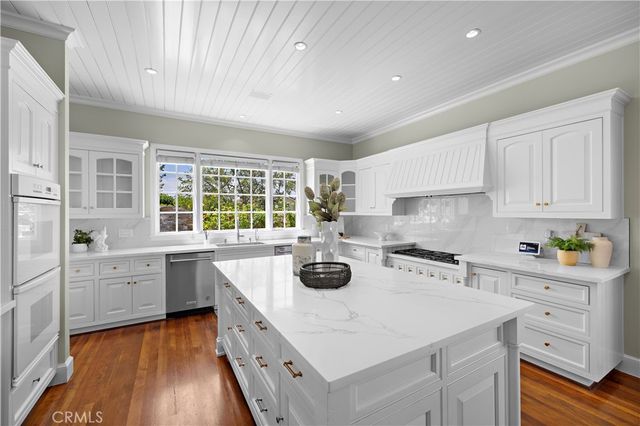 21 Emerald, Irvine, CA 92614