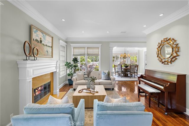 21 Emerald, Irvine, CA 92614