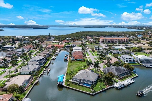 55 Covewood CT, Marco Island, FL 34145