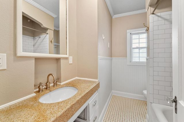 3409 Rogers Avenue, Fort Worth, TX 76109