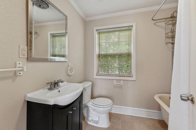 3409 Rogers Avenue, Fort Worth, TX 76109