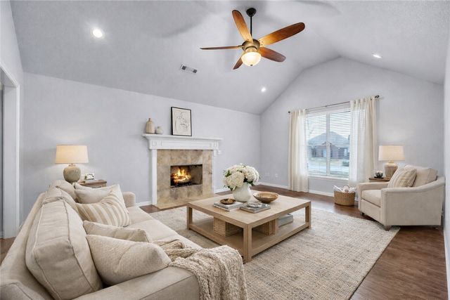 6003 36th Street, Rogers, AR 72758