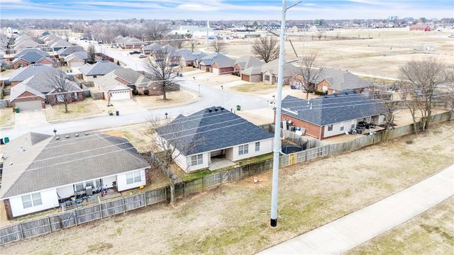 6003 36th Street, Rogers, AR 72758