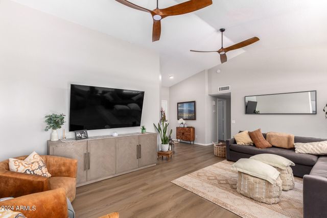 1543 E Gleneagle Drive, Chandler, AZ 85249