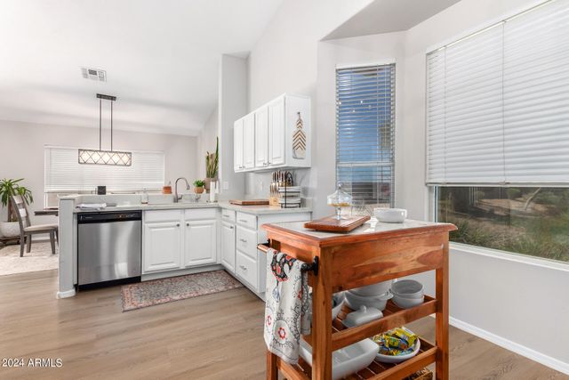 1543 E Gleneagle Drive, Chandler, AZ 85249