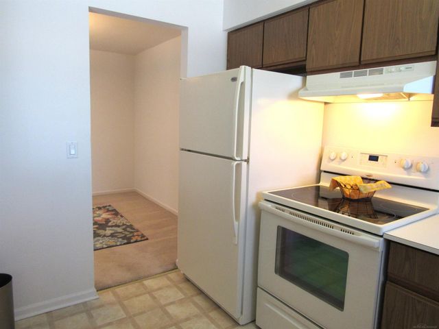 507 Country Club Drive, St Clair Shores, MI 48082