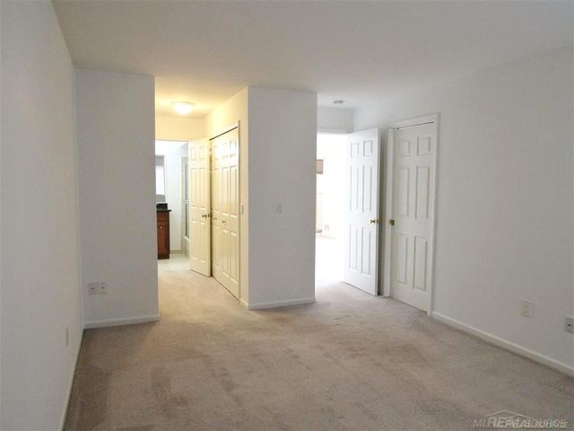 507 Country Club Drive, St Clair Shores, MI 48082