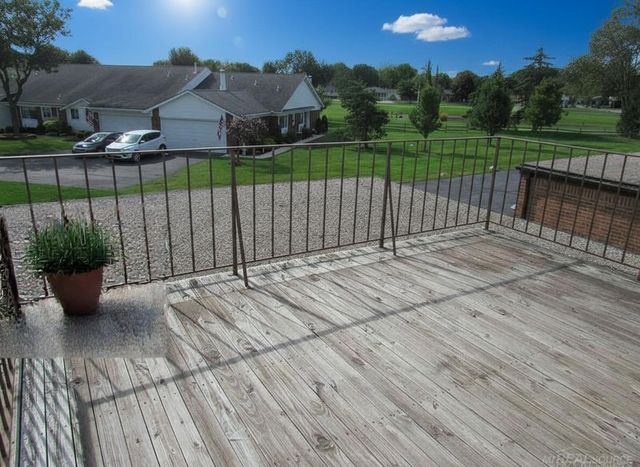 507 Country Club Drive, St Clair Shores, MI 48082