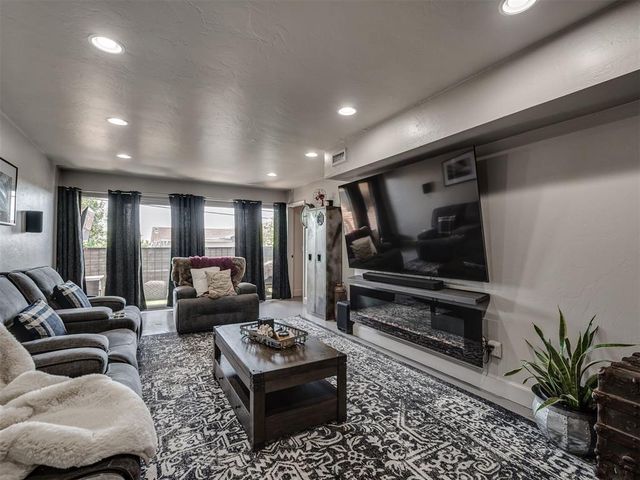 6000 N Brookline Avenue 60, Oklahoma City, OK 73112