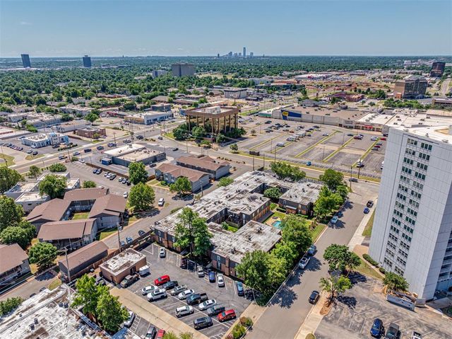 6000 N Brookline Avenue 60, Oklahoma City, OK 73112