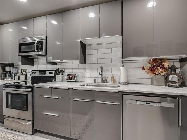 6000 N Brookline Avenue 60, Oklahoma City, OK 73112