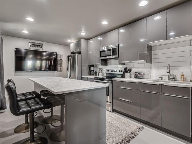 6000 N Brookline Avenue 60, Oklahoma City, OK 73112