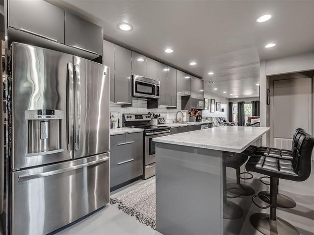 6000 N Brookline Avenue 60, Oklahoma City, OK 73112