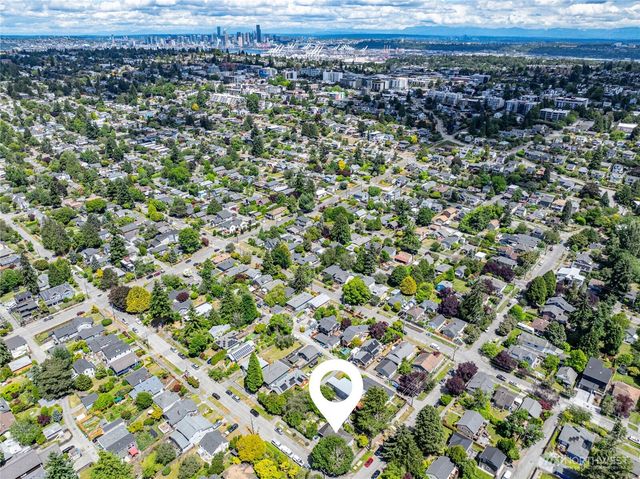 5050 50th Avenue SW, Seattle, WA 98136