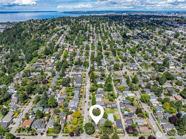 5050 50th Avenue SW, Seattle, WA 98136
