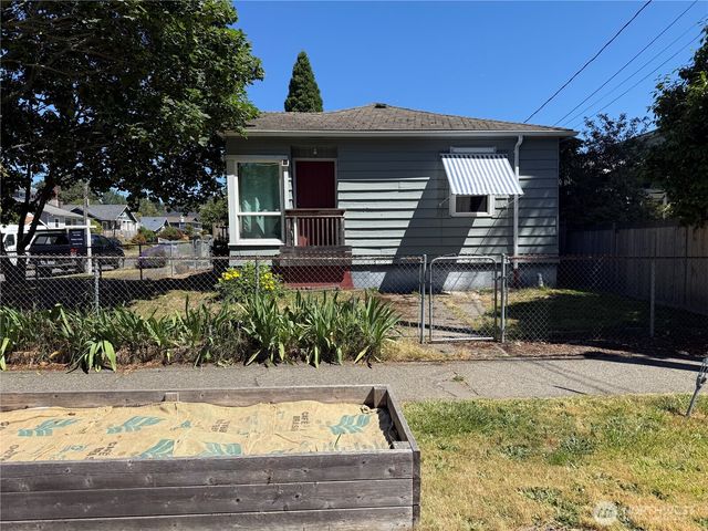 5050 50th Avenue SW, Seattle, WA 98136