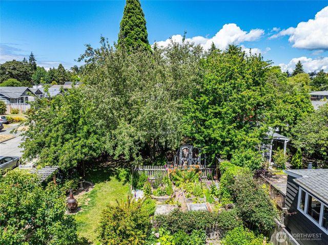 5050 50th Avenue SW, Seattle, WA 98136