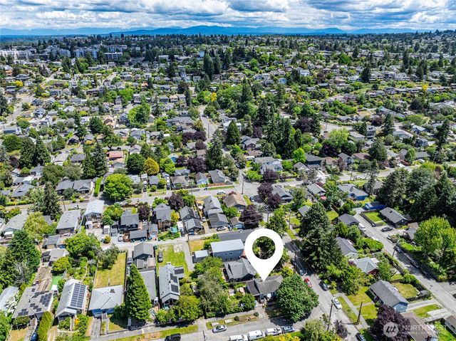 5050 50th Avenue SW, Seattle, WA 98136