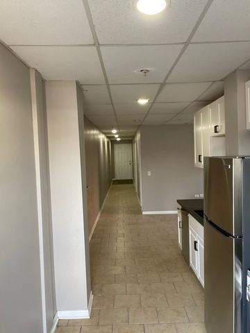 171 N 25th Avenue 10, Melrose Park, IL 60160