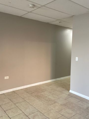 171 N 25th Avenue 10, Melrose Park, IL 60160