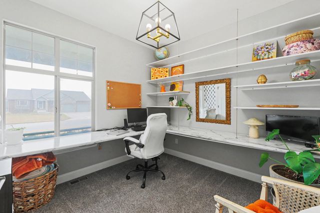 15310 E Woodcreek St, Wichita, KS 67230