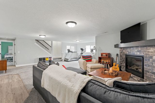 15310 E Woodcreek St, Wichita, KS 67230