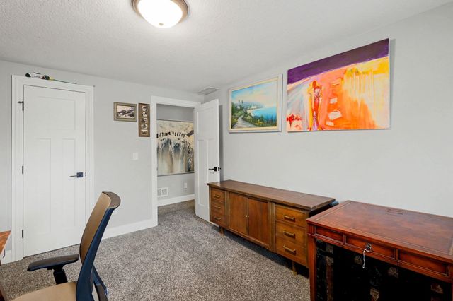 15310 E Woodcreek St, Wichita, KS 67230