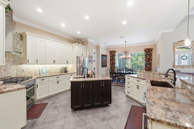 56 N PARK CIRCLE, Palm Coast, FL 32137