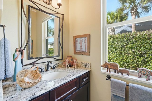 56 N PARK CIRCLE, Palm Coast, FL 32137