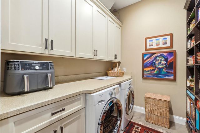 56 N PARK CIRCLE, Palm Coast, FL 32137