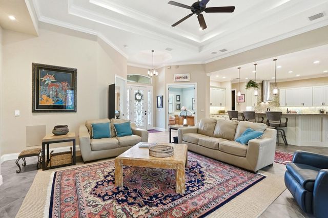 56 N PARK CIRCLE, Palm Coast, FL 32137