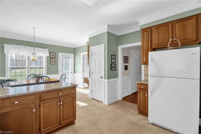 8115 Glengarriff Road, Clemmons, NC 27012