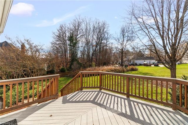 8115 Glengarriff Road, Clemmons, NC 27012