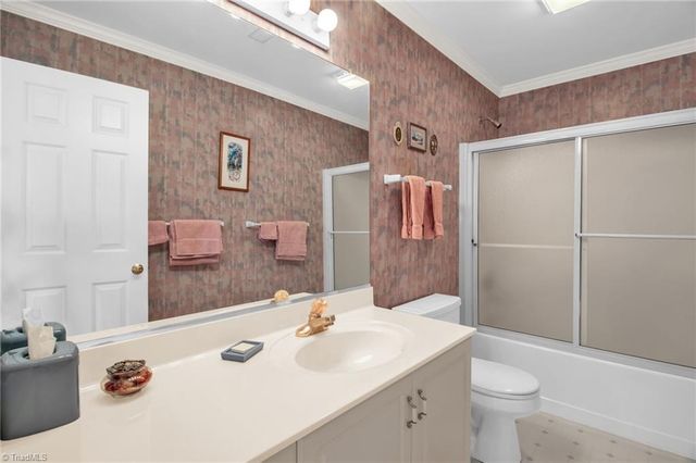 8115 Glengarriff Road, Clemmons, NC 27012