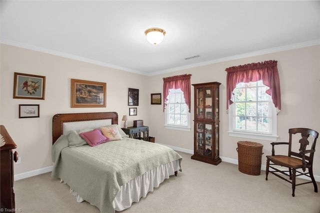 8115 Glengarriff Road, Clemmons, NC 27012