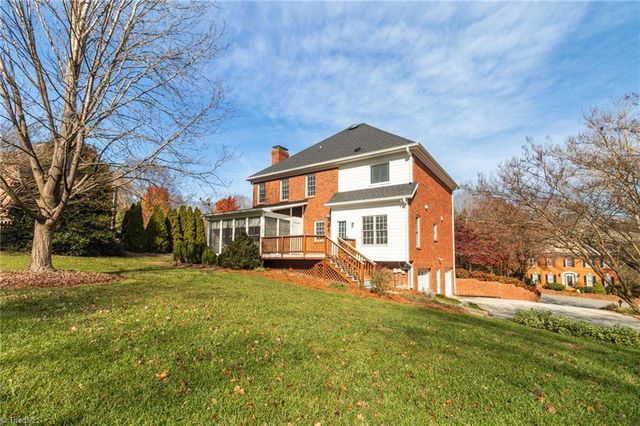 8115 Glengarriff Road, Clemmons, NC 27012