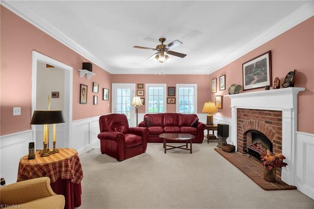 8115 Glengarriff Road, Clemmons, NC 27012