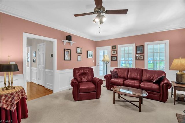 8115 Glengarriff Road, Clemmons, NC 27012