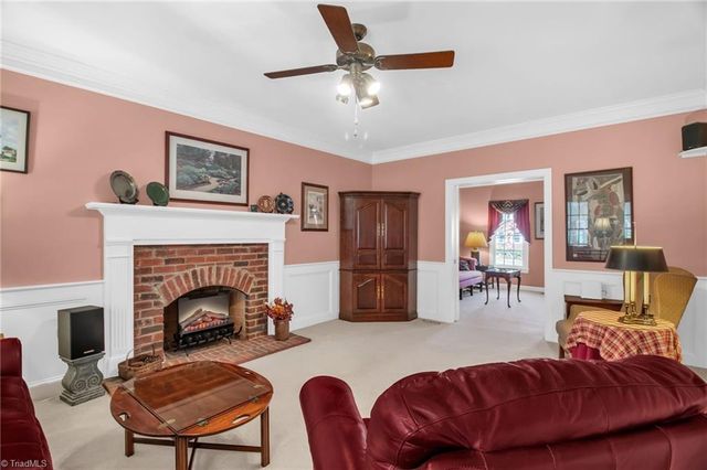 8115 Glengarriff Road, Clemmons, NC 27012