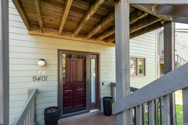 9401 S Pointe Retreat Drive, Bloomington, IN 47401