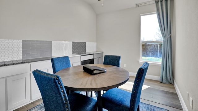 10408 SUNSET SHORE Drive, Grand Prairie, TX 76065