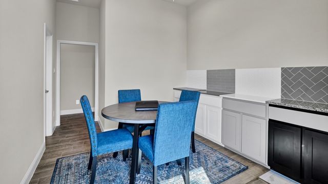 10408 SUNSET SHORE Drive, Grand Prairie, TX 76065