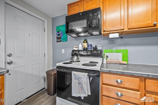 6951 W Captain Hook Drive, Wasilla, AK 99623