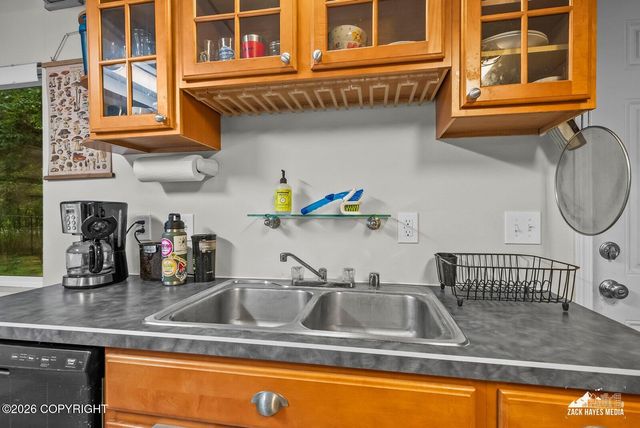 6951 W Captain Hook Drive, Wasilla, AK 99623